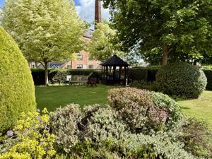 Photo 14- click for photo gallery